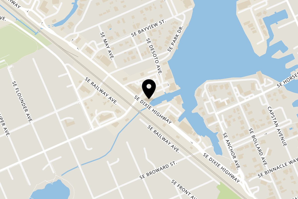 Map showing the location of Mangia Clam Bar on 4817 SE Dixie Hwy in Stuart